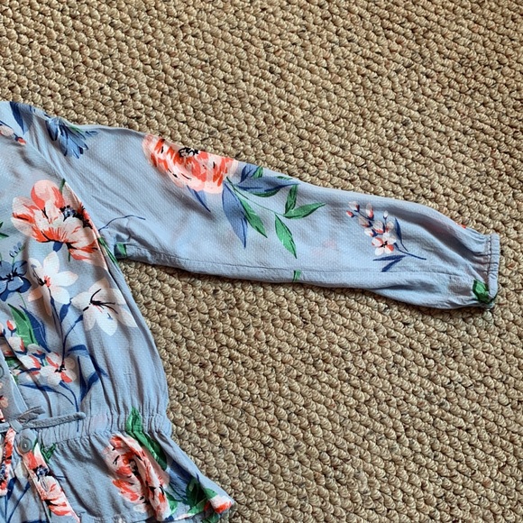 Children’s Place Girls floral peplum top size 5/6 - Picture 3 of 6